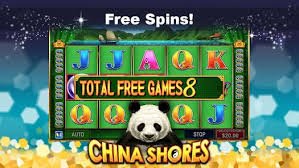 Giao diện game slot online đang chạy trên điện thoại và máy tính tại cwin05